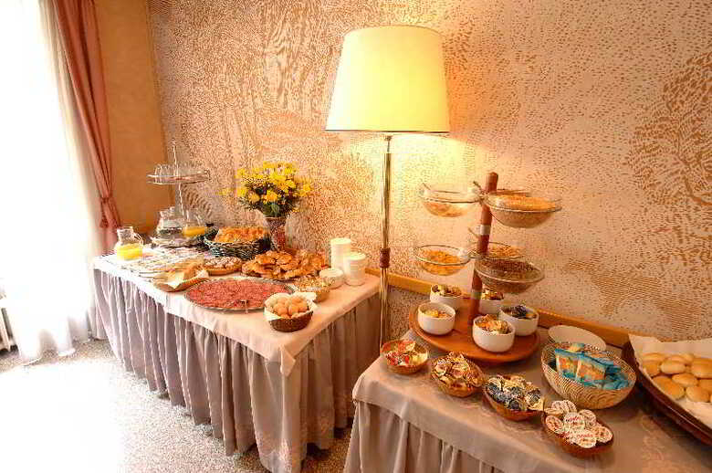Hotel Mennini