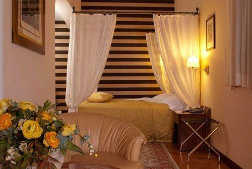 Hotel Roma