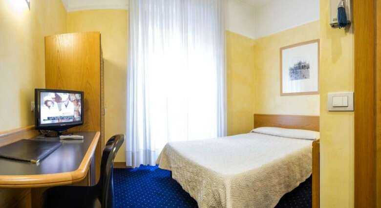 Club Hotel Milan(.)