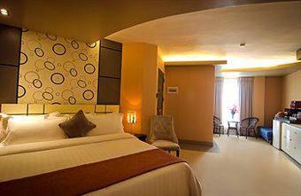 Hotel Eloisa Royal Suites