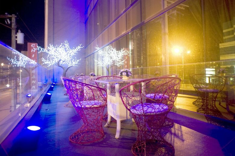 Goldberry Suites And Hotel