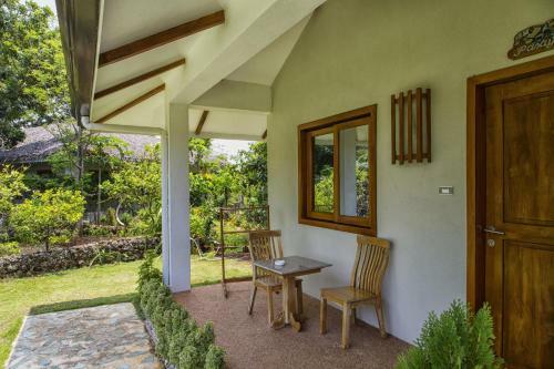 Hotel Salamangka Beach And Dive Resort