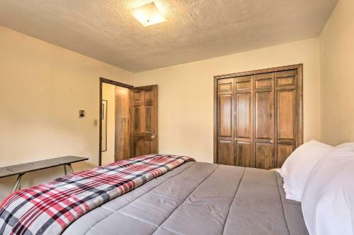 Rustic Cabin With Fireplace, 2 Mi To Grand Lake
