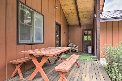 Rustic Cabin With Fireplace, 2 Mi To Grand Lake