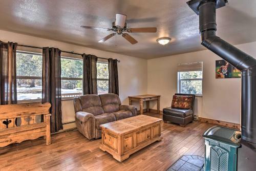 Howard Hideaway With Gas Grill On Cherry Creek!