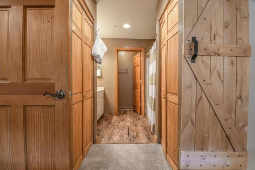 Hidden River Lodge 5943