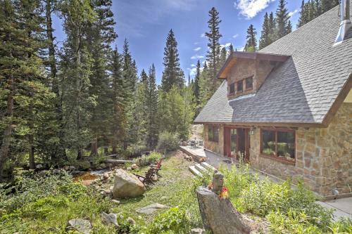 Cozy Idaho Springs Cottage With Mill Creek Views!