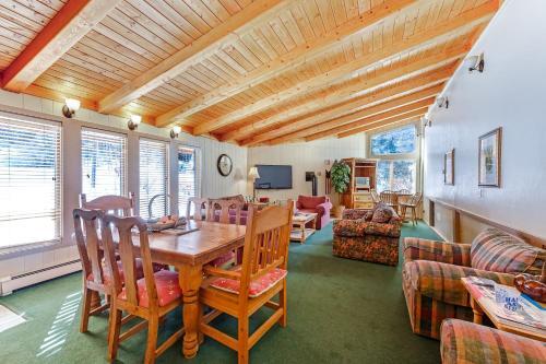 Key Condo #2957