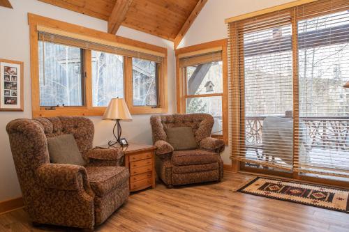 Apartamento 13 Cabin In The Pines Townhouse