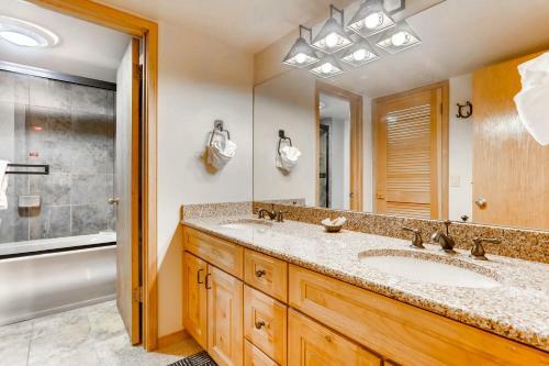 Ski Run Condominiums #108