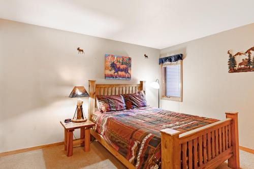 Ski Run Condominiums #108