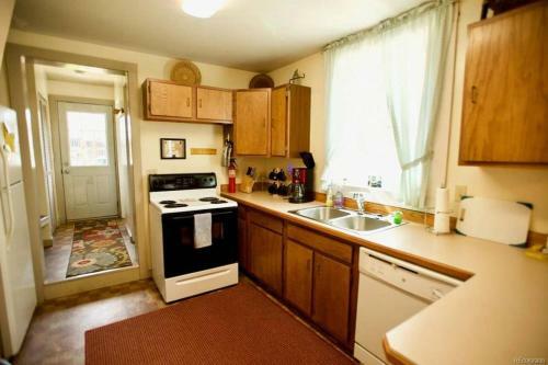 High Mountain Blue - Rustic & Charming, Family Friendly