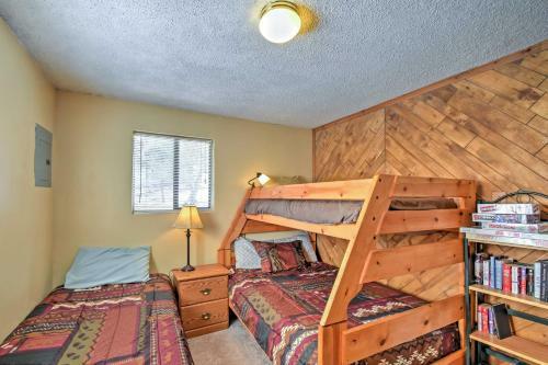 Cabin With Mtn Views - 5 Mi To Mueller State Park!