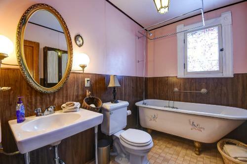 The Mayor's Escape Manor - Access The Great Outdoors!