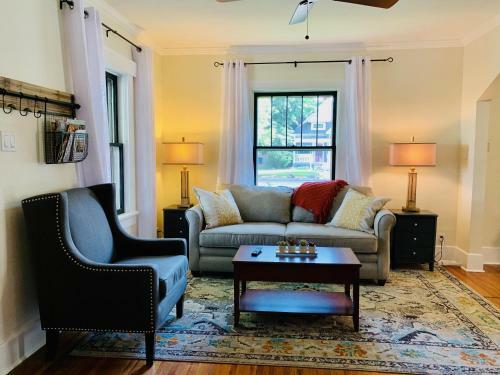Cozy Bungalow In Downtown Loveland With Free Bikes!