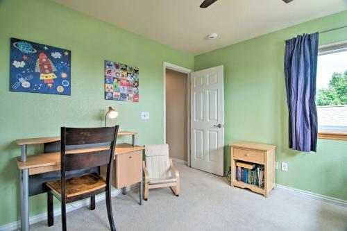 Spacious Family Home With Deck, 9 Mi To Boulder!