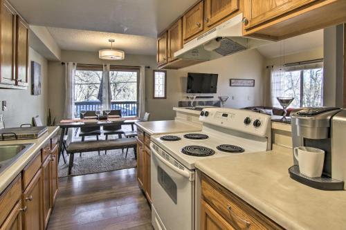 Apartamento Manitou Springs Condo With Hammock And Mtn Views!