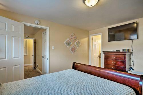 Pueblo House By Riverwalk, 2 Miles To Fairgrounds!