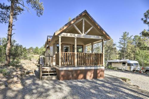 Roomy Pagosa Springs Tiny Cabin 1mi Downtown