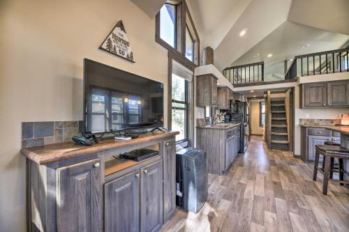 Roomy Pagosa Springs Tiny Cabin 1mi Downtown