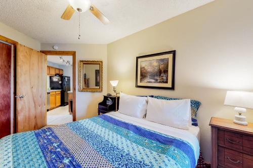 2 Bed 1 Bath Apartment In Wildernest, Co