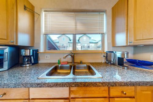 Prospector Village 105c