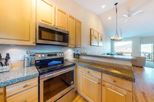 Prospector Village 105c