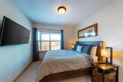 Prospector Village 105c