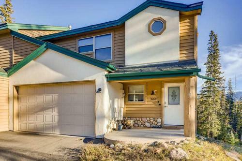 300 Lodgepole By Book By Owner