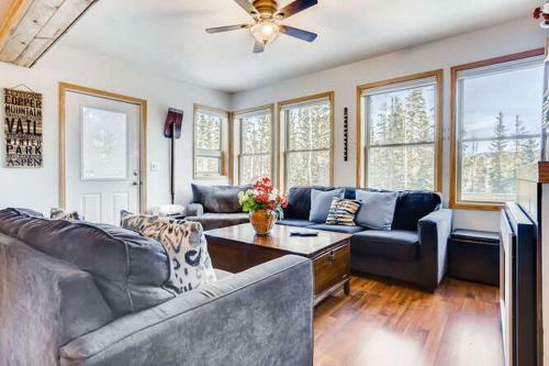 300 Lodgepole By Book By Owner