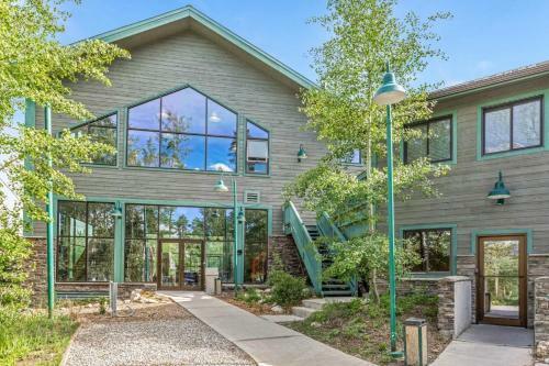 Treehouse H-104 - Wildernest