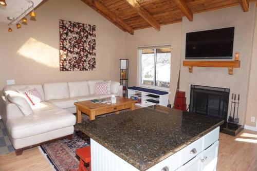 35 Lower Woodbridge Rd Z196