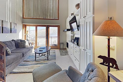 Timberline Condominium Studio Loft Unit 316