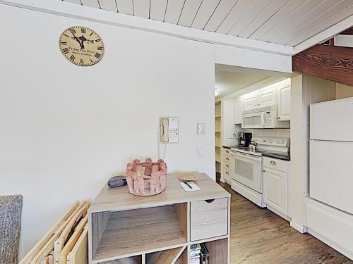 Timberline Condominium Studio Loft Unit 316