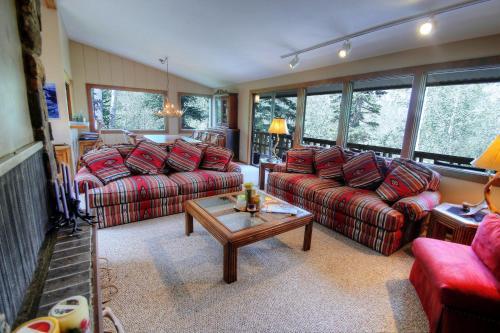 1068 Faraway Home