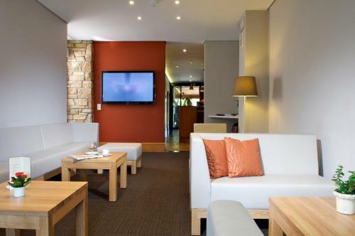 Hotel La Chaumi�re Du Lac
