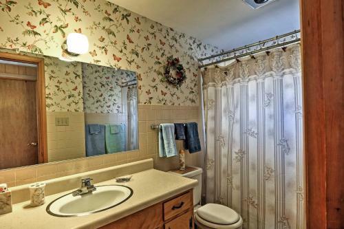 South Fork Log Cabin With Beautiful Mountain Views!