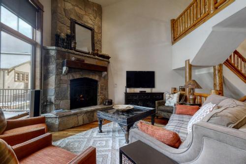 Eagleridge Townhomes 1446