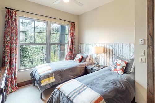 Cassidy Ridge Condos
