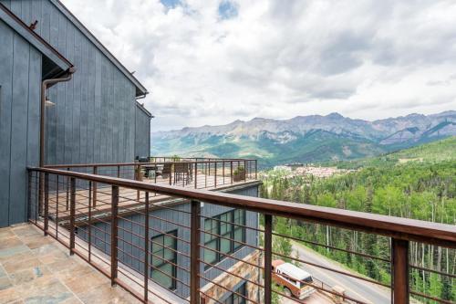 Cassidy Ridge Condos
