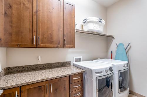 Cassidy Ridge Condos