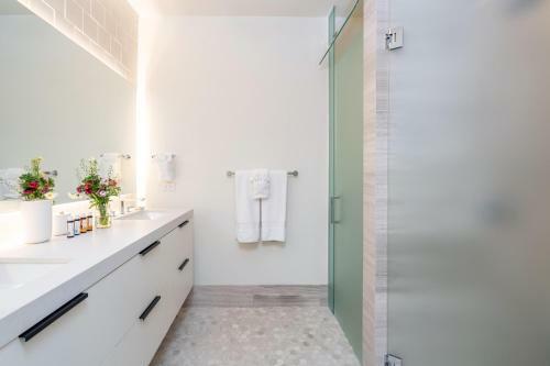 Loft House 101 At Transfer By Exceptional Stays