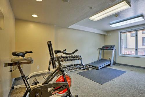 Apartamento Vail Ski Condo With Comm Pool And Mtn Shuttle!