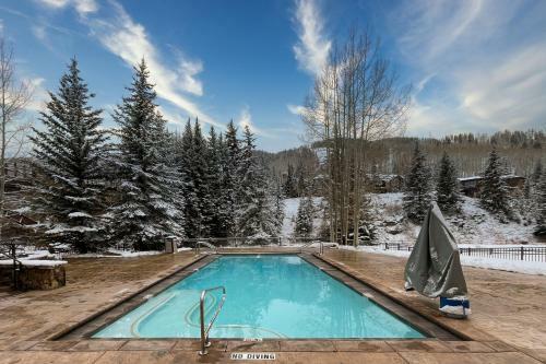 Lion Square Lodge South 576
