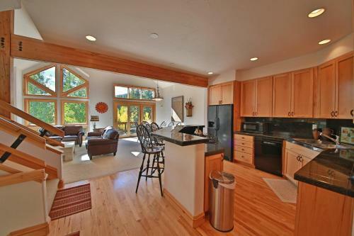Timber Lake Way 491