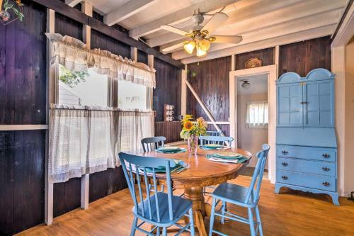 Beachfront Cottage With Porch On Long Island Sound