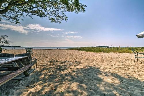 Beachfront Cottage With Porch On Long Island Sound