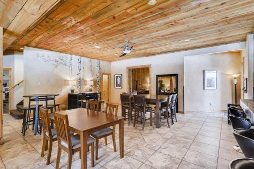 Enjoy Seclusion And Serenity At The Retreat