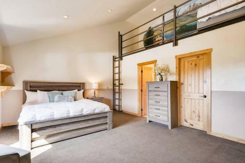 Enjoy Seclusion And Serenity At The Retreat