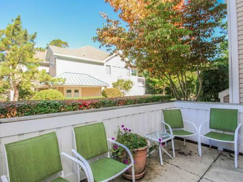 Sea Colony - 53060 Lakeshore